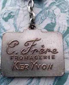 Dos du porte clé publiciatire c frere keryvon 3929nv