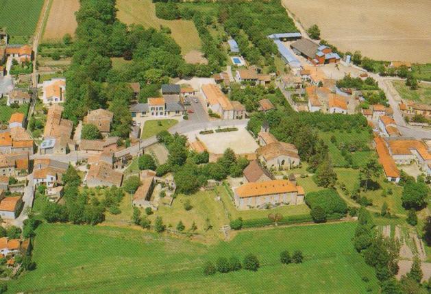 Vallans 79 centre bourg